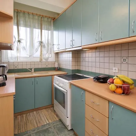 Kate's Place Apartment, 5' Walk From The Karavomylos