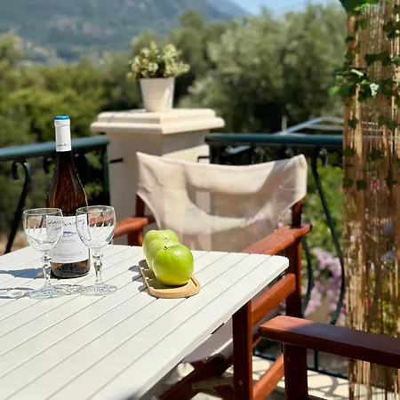 Apartament Kate's Place Apartment, 5' Walk From The Karavomylos