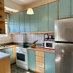 Lejlighed Kate's Place Apartment, 5' Walk From The Karavomylos