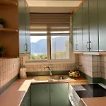 Apartamento Kate's Place Apartment, 5' Walk From The